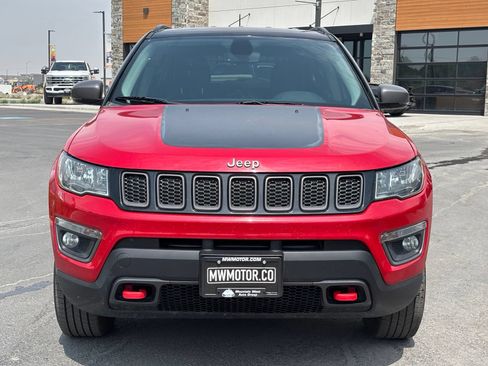 Used 2019 Jeep Compass Trailhawk w/ Cold Weather Group AWD/4WD image 2