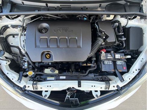 Used 2017 Toyota Corolla SE FWD image 26
