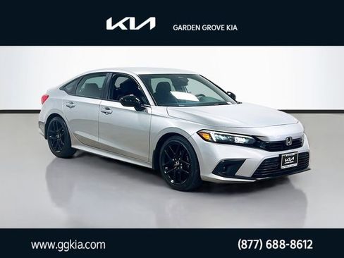 Used 2022 Honda Civic Sport image 1