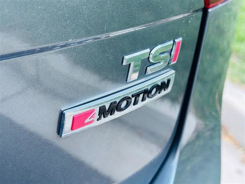 Used 2018 Volkswagen Tiguan S AWD/4WD image 18