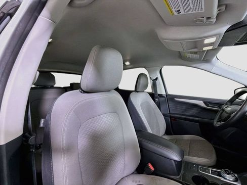 Used 2022 Ford Escape SE w/ Convenience Package FWD image 25
