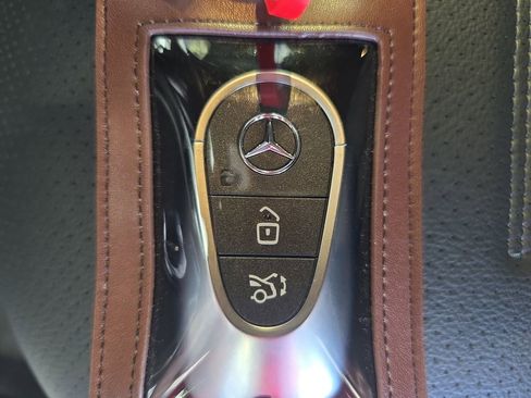 Certified 2026 Mercedes-Benz GLC 300 image 38