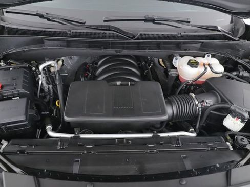 Used 2025 Cadillac Escalade ESV Sport w/ Touring Package image 15