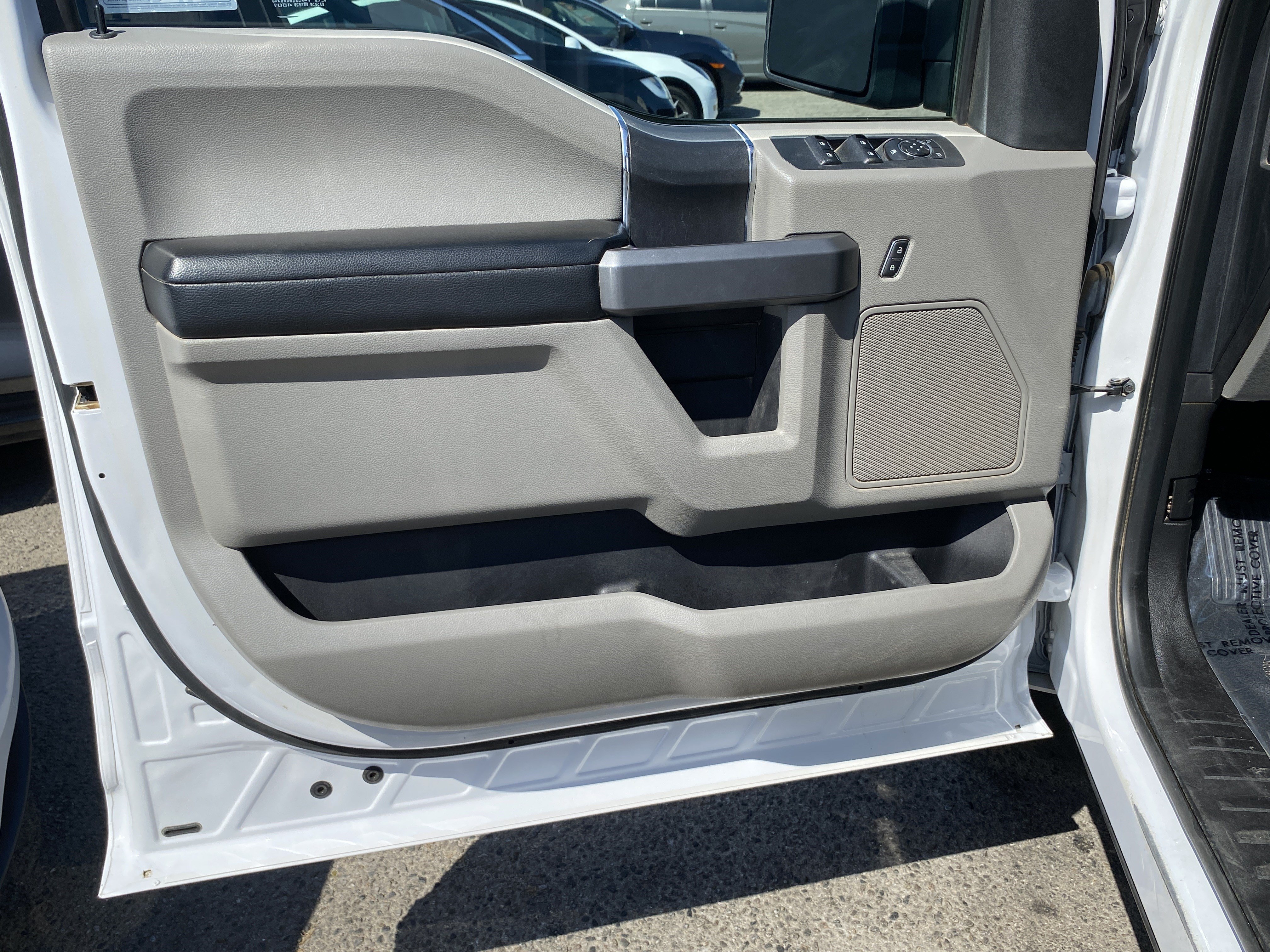 Used 2018 Ford F150 XLT AWD/4WD image 15