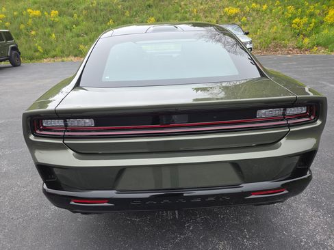 New 2026 Dodge Charger R/T AWD/4WD image 4