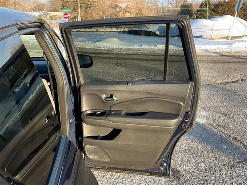 Used 2019 Honda Passport EX-L image 37