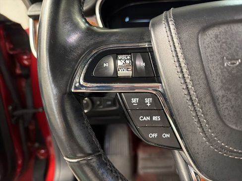 Used 2017 Lincoln Continental Reserve AWD/4WD image 17