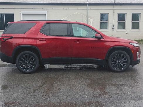Used 2023 Chevrolet Traverse RS w/ LPO, Floor Liner Package AWD/4WD image 6