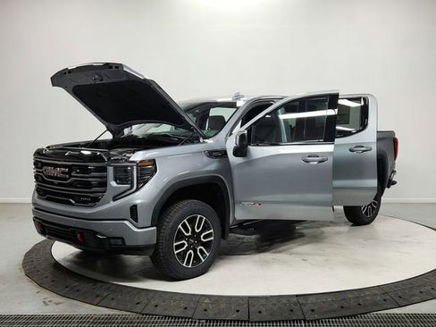 New 2026 GMC Sierra 1500 AT4 w/ AT4 Premium Package AWD/4WD image 11