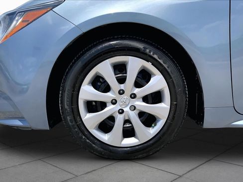 Used 2023 Toyota Corolla LE image 11