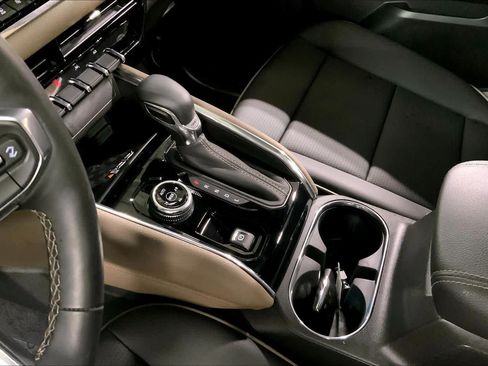 Used 2026 GMC Canyon Denali AWD/4WD image 17