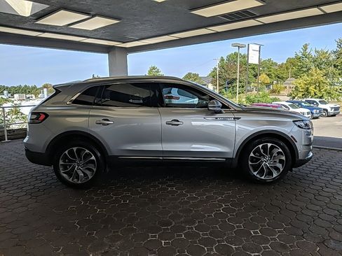 Certified 2022 Lincoln Nautilus Reserve w/ Equipment Group 201A image 4