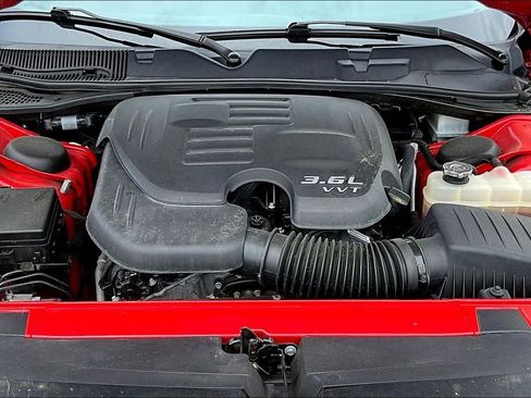 Used 2022 Dodge Challenger GT RWD image 31