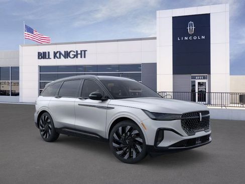 New 2026 Lincoln Nautilus Reserve image 7