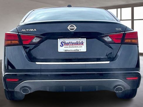 Used 2022 Nissan Altima 2.5 SR image 5