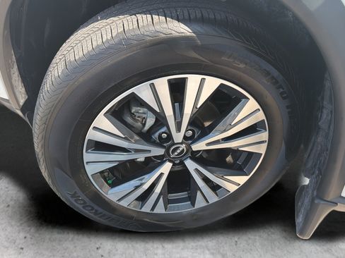 Certified 2022 Nissan Rogue SV w/ SV Premium Package AWD/4WD image 55