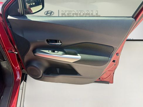 Used 2020 Nissan Kicks SV FWD image 31