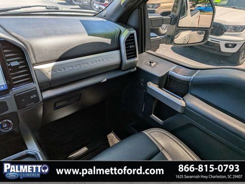Used 2022 Ford F250 Lariat w/ Black Appearance Pkg AWD/4WD image 16