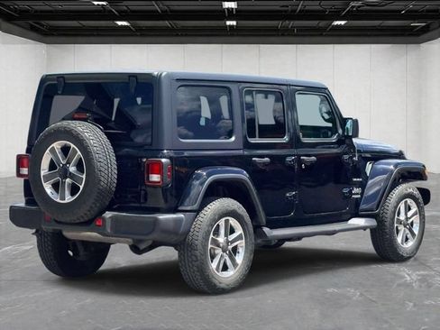 Used 2019 Jeep Wrangler Unlimited Sahara w/ Uconnect 4C Nav & Sound Group AWD/4WD image 5