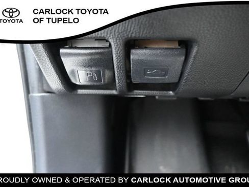 Used 2025 Toyota RAV4 XLE w/ Convenience Package FWD image 22