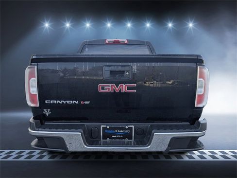 Used 2019 GMC Canyon 2WD Crew Cab w/ Convenience Package image 4
