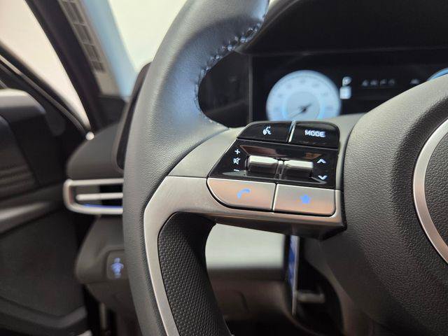 New 2026 Hyundai Elantra Limited FWD image 21
