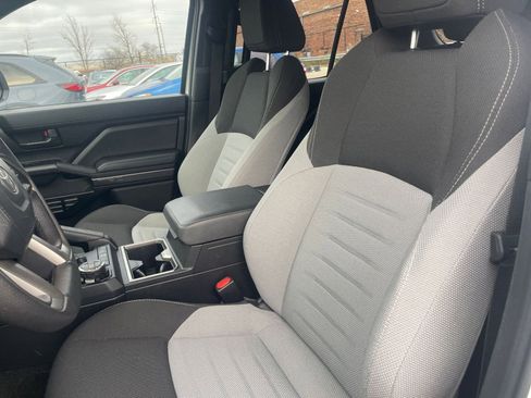 Used 2025 Toyota 4Runner TRD Off-Road image 36