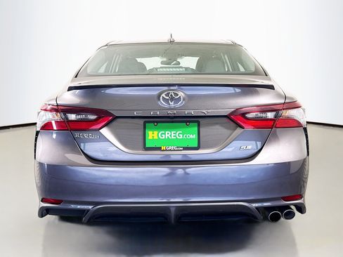 Used 2021 Toyota Camry SE FWD image 8