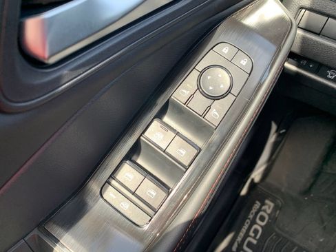 New 2026 Nissan Rogue SV AWD/4WD image 18
