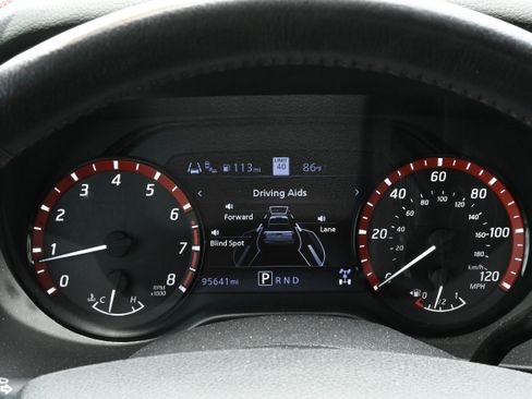 Used 2021 Nissan Titan PRO-4X w/ Pro-4x Convenience Package AWD/4WD image 16