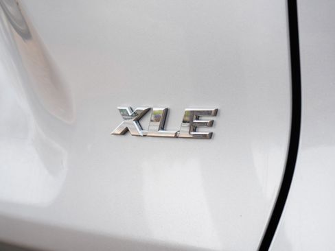 Used 2024 Toyota RAV4 XLE image 10