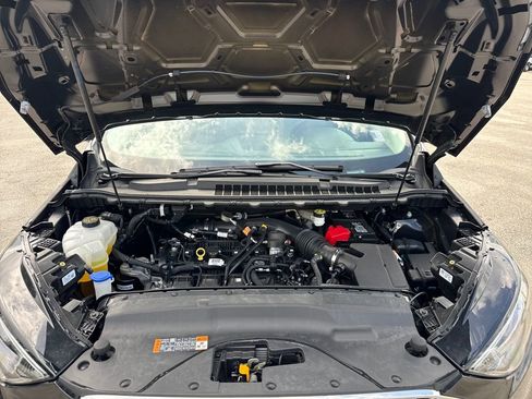 Used 2024 Ford Edge Titanium image 29