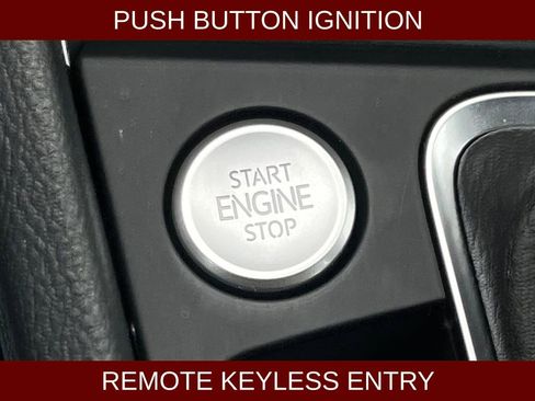 Used 2026 Volkswagen Jetta SE FWD image 10