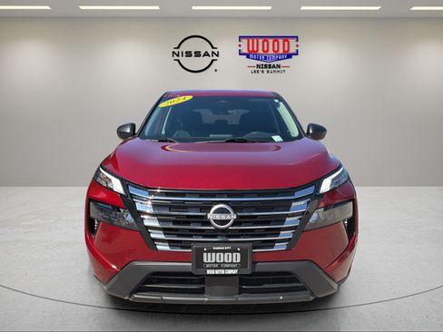 Used 2024 Nissan Rogue S AWD/4WD image 6