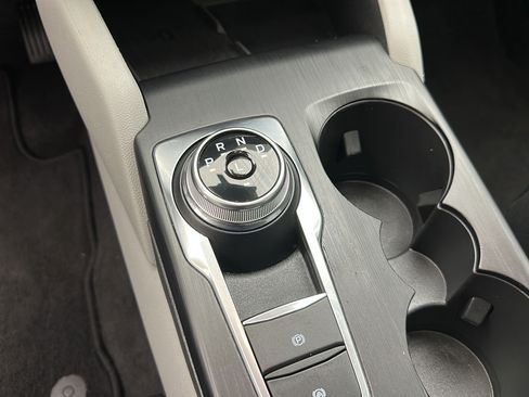 Used 2025 Ford Escape Platinum AWD/4WD image 20