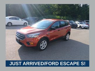 Used 2019 Ford Escape S FWD video 1
