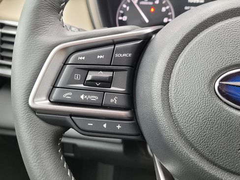 New 2025 Subaru Outback Limited image 8