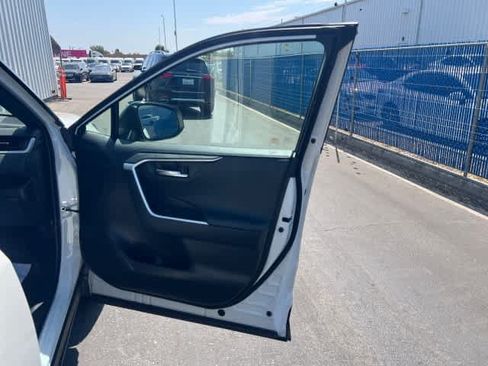 Used 2020 Toyota RAV4 XSE w/ XSE Grade Weather Package AWD/4WD image 23