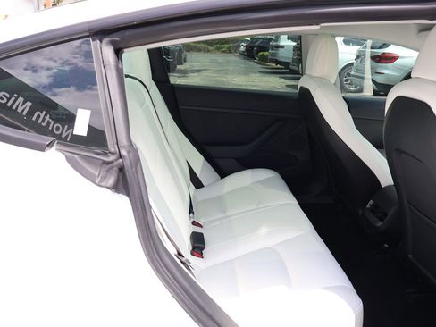 Used 2021 Tesla Model 3 Standard Range Plus RWD image 38