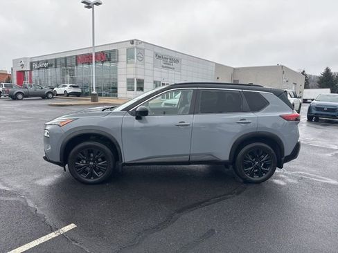 Certified 2023 Nissan Rogue SV w/ SV Premium B Package image 4