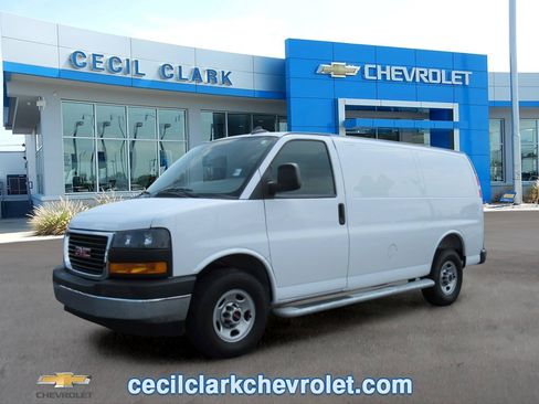 Used 2025 GMC Savana 2500 w/ Driver Convenience Package RWD image 1