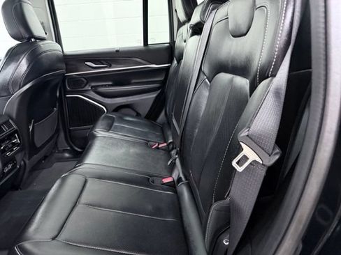 Used 2022 Jeep Grand Cherokee Limited 4xe w/ Luxury Tech Group II AWD/4WD image 25