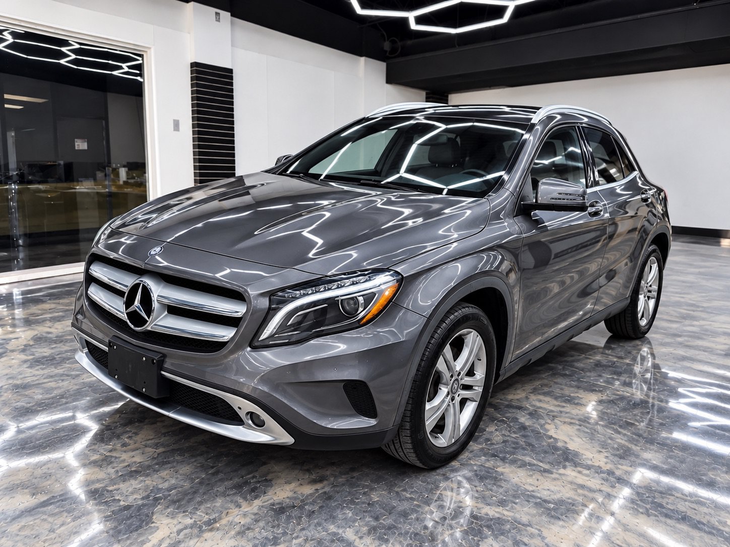Used 2015 Mercedes-Benz GLA 250 4MATIC image 1