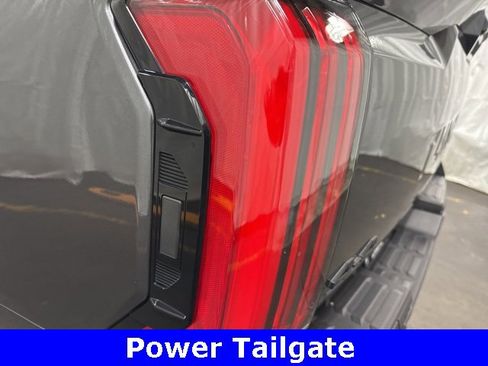 Used 2024 Toyota Tundra Limited image 7