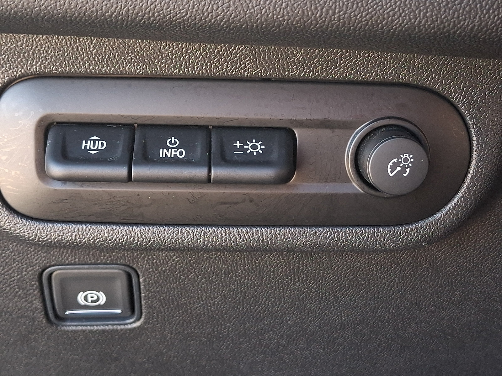 Certified 2023 GMC Terrain SLT w/ Tech Package AWD/4WD image 25
