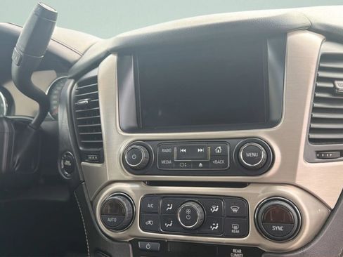 Used 2019 GMC Yukon XL Denali AWD/4WD image 12