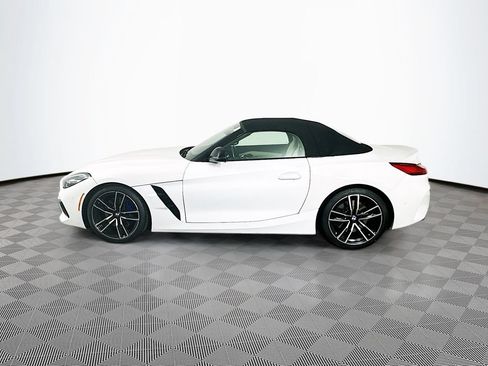 Used 2023 BMW Z4 M40i w/ Premium Package RWD image 5