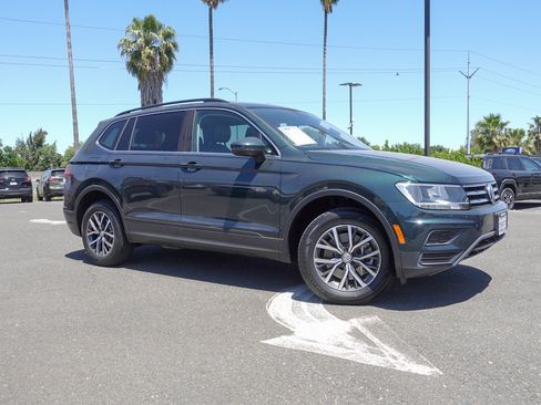 Used 2019 Volkswagen Tiguan SE AWD/4WD image 4