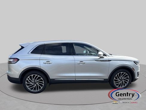 Used 2019 Lincoln Nautilus Reserve AWD/4WD image 6