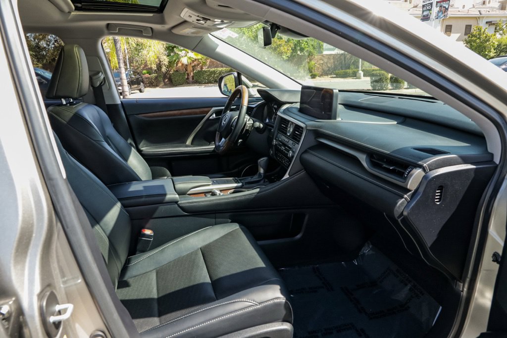 Used 2020 Lexus RX 350L FWD w/ Premium Package image 24